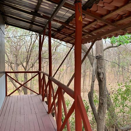 Nieves Surf Hostel And Camping Плая Авеляна Екстериор снимка